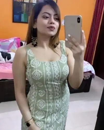 Call Girl in Tizit